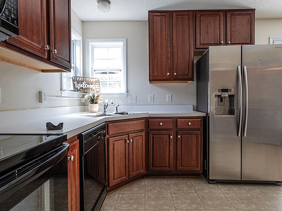 5th image of 208 Muirfield Ridge Dr