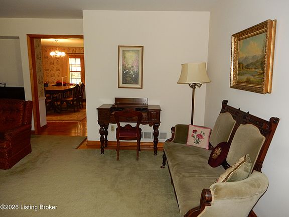 3rd image of 283 Tollview Dr
