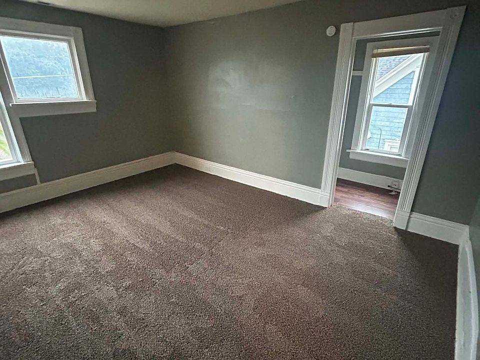 1st image of 1819 Erie St #2