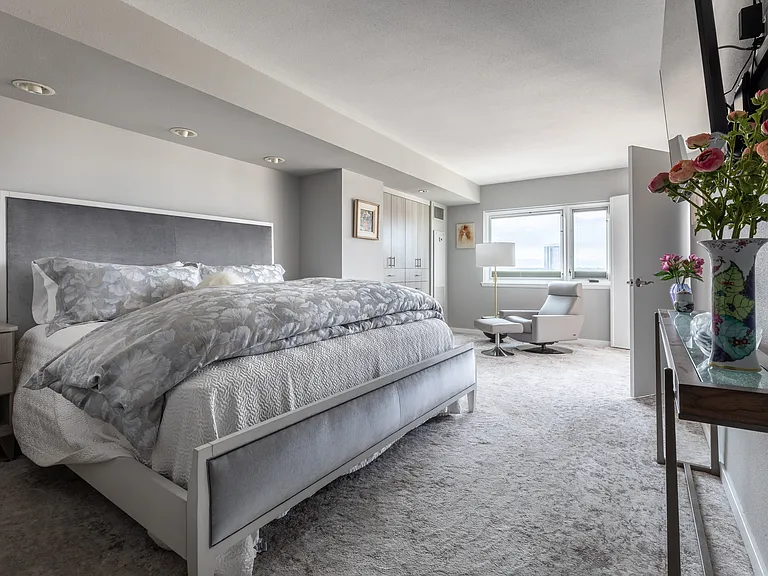 1551 Larimer St #1602 — Photo 33