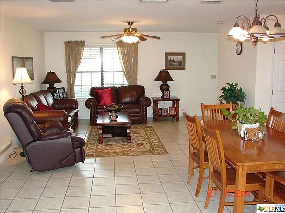 5th image of 724 Lois Ln