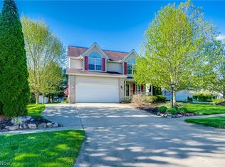 6124 Champagne Shrs, Medina, OH 44256
