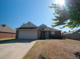 1200 E 146th St S, Glenpool, OK 74033