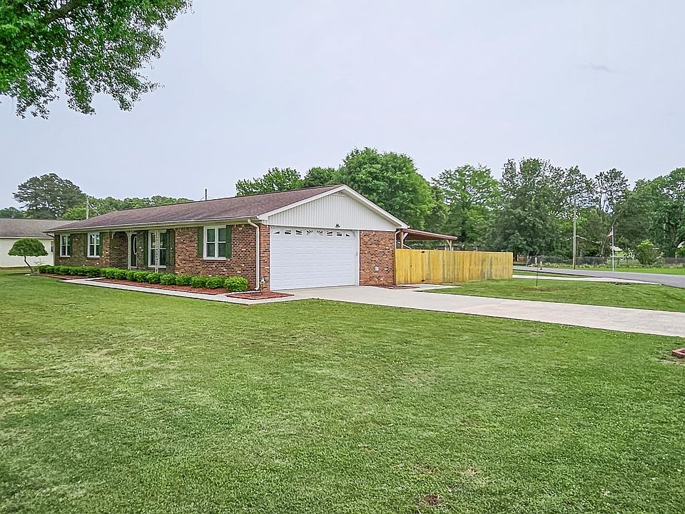 1st image of 130 Bradley Dr