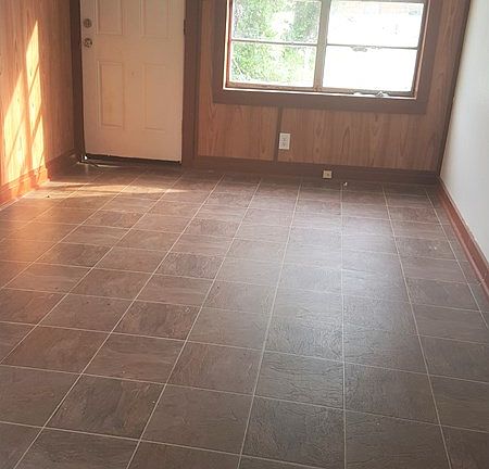 2nd image of 615 E Huisache Ave