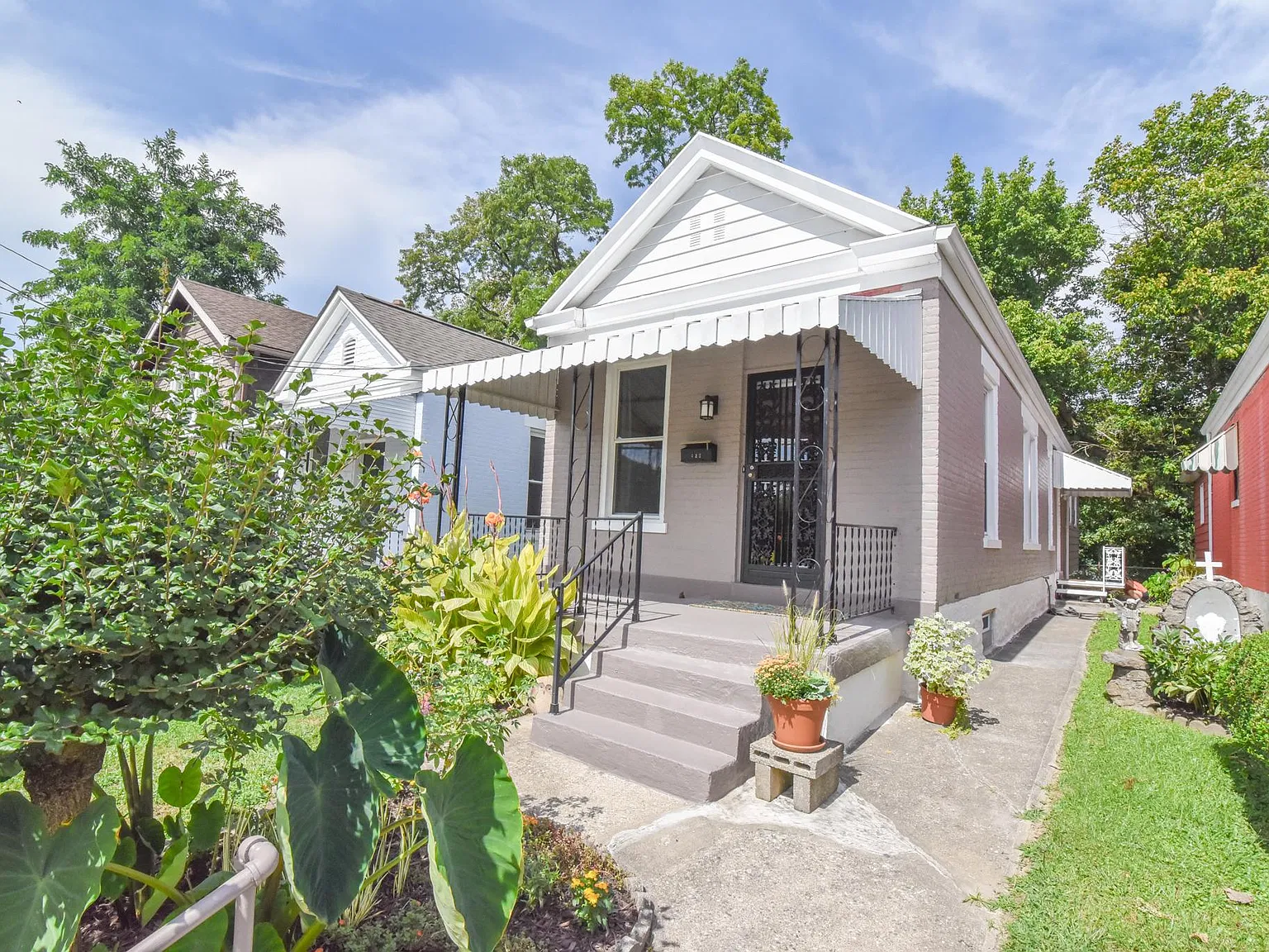 2 bed, 1000 sqft, $1,250 — Photo 4