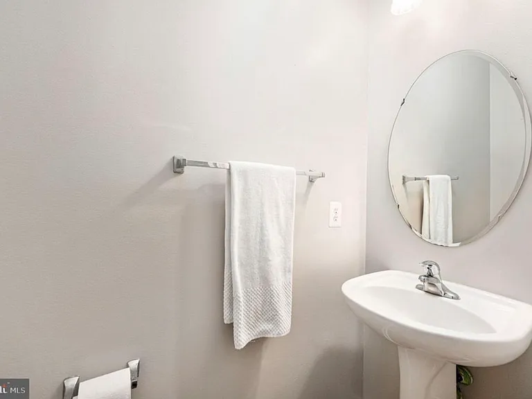 9333 Birch Cliff Dr — Photo 17