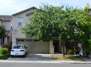 8909 Robbins Rd, Sacramento, CA 95829