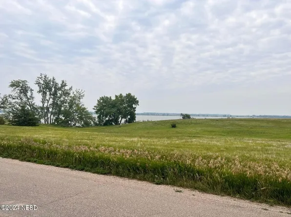 SW 20th Ave, Watertown, SD 57201