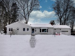 34 Hemlock Dr, Natick, MA 01760