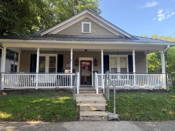 261 Scott Ave, Pikeville, KY 41501