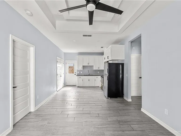 713 S Maryland St #4 — Photo 4