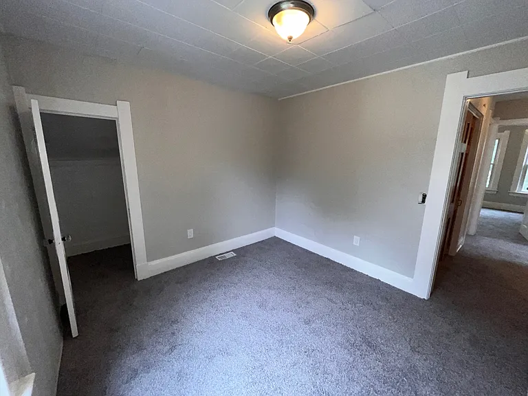 311 Hanover St — Photo 6