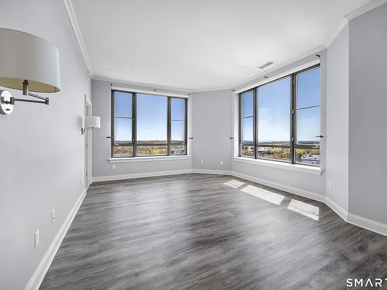100 Parrott Dr #1106 — Photo 14
