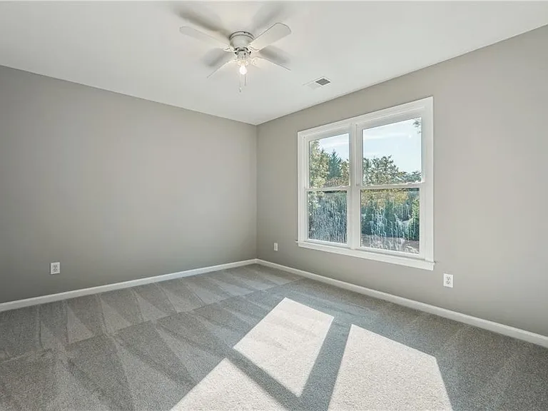 230 Brookeivey Ln — Photo 21