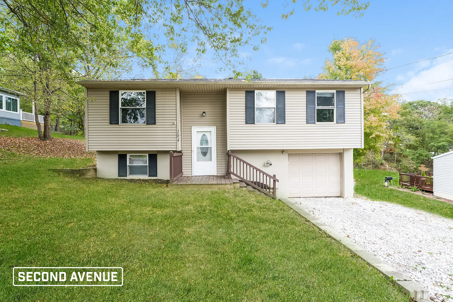 104 Highland Ave photo 1