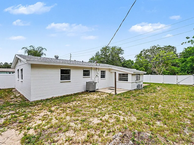 3960 Barcelona St — Photo 15