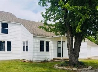 1015 E Rogers St, El Reno, OK 73036