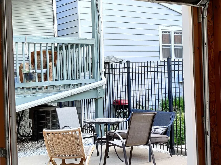 2819 W Lyndale St #2 — Photo 13