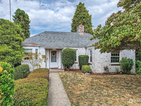 5718 S Ryan Street, Seattle, WA 98178