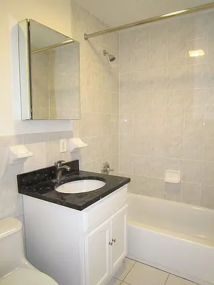 Rented by City Connections Realty | media 23