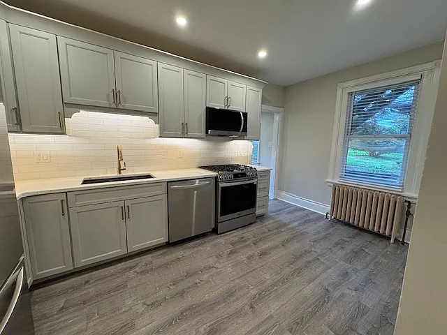 421 Dean St #1 — Photo 5