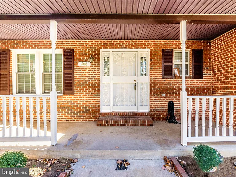 408 Willow Hill Ct — Photo 36
