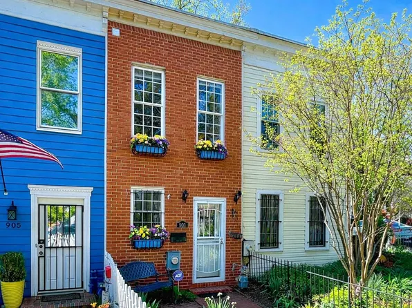 903 12th St SE, Washington, DC 20003