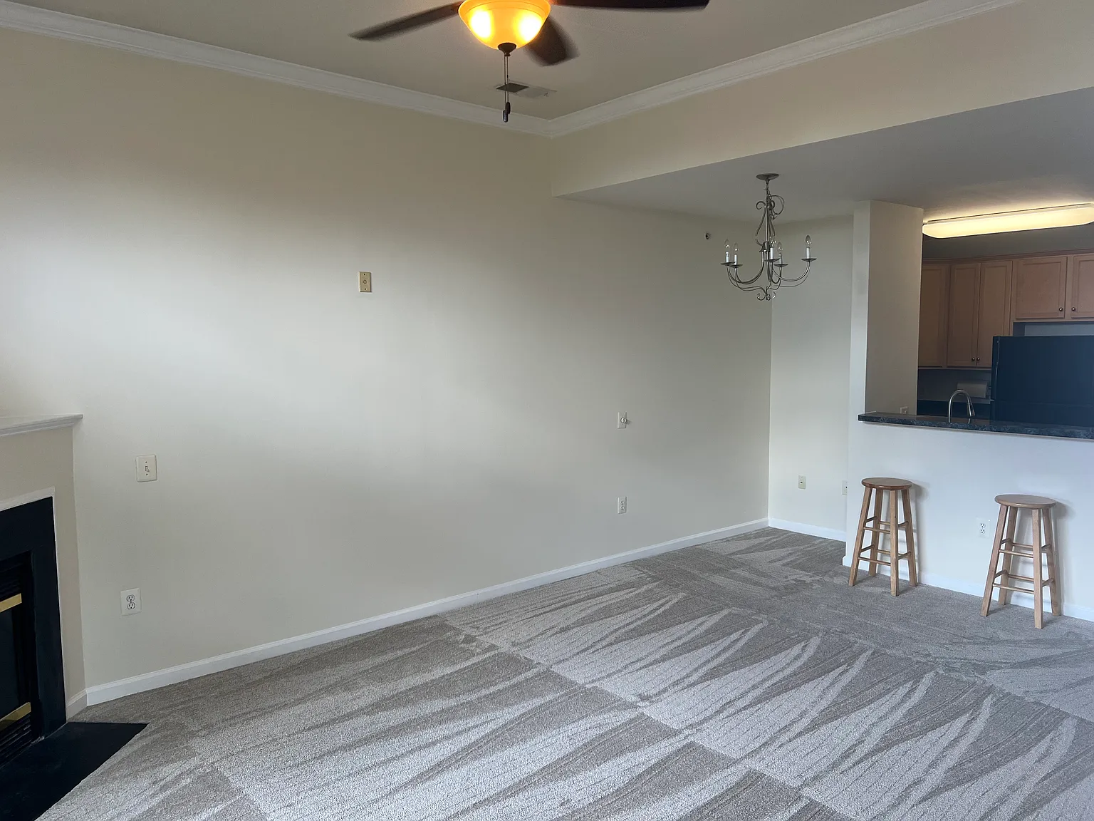 1 bed, 742 sqft, $2,000 — Photo 2
