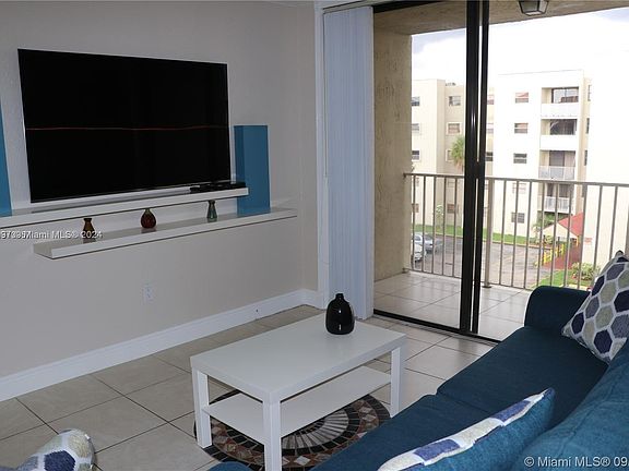 3rd image of 8145 NW 7th St APT 411