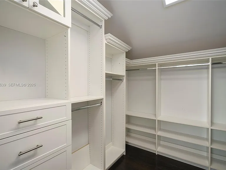 545 SW Indianola St — Photo 23