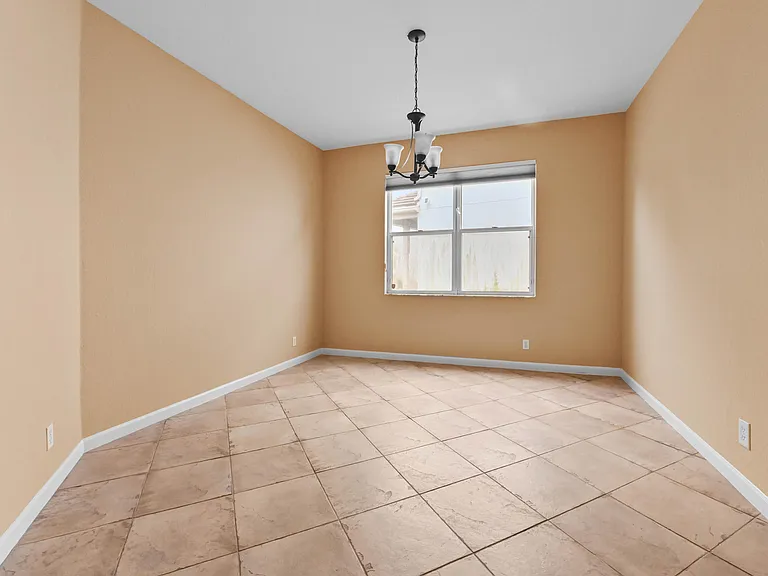 116 Hamilton Ter — Photo 4