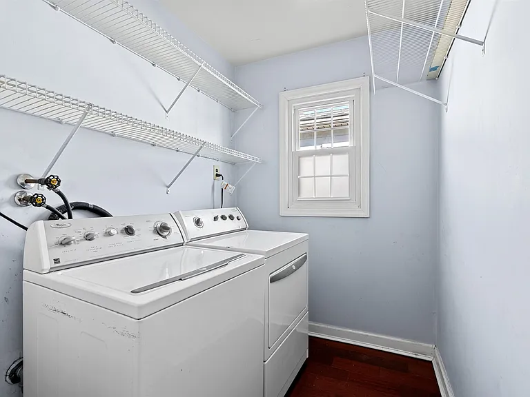 407 Manila Ave #2 — Photo 9