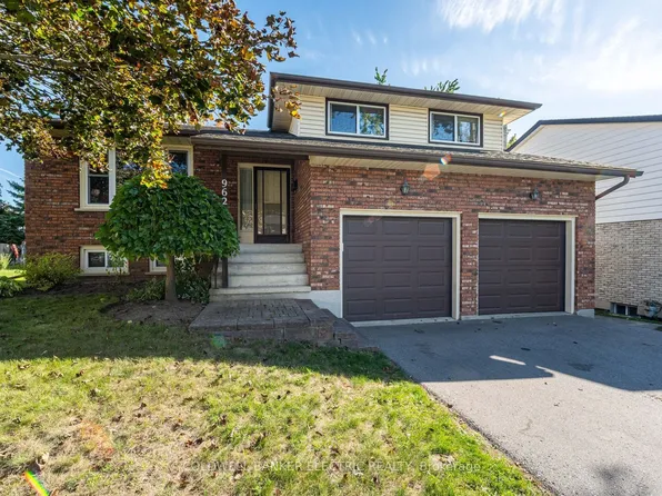 962 Golfview Rd, Peterborough, ON K9J 7W4