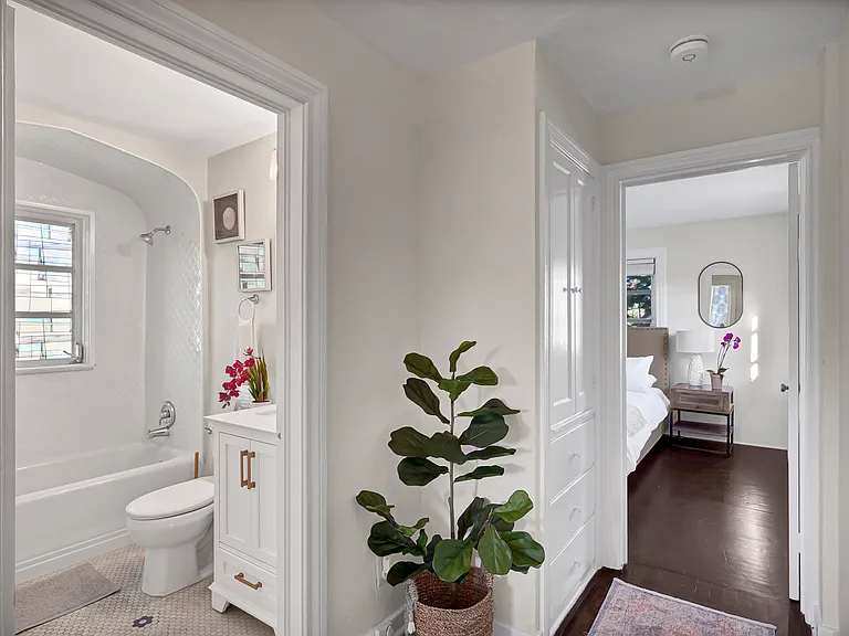 702 N M St — Photo 14