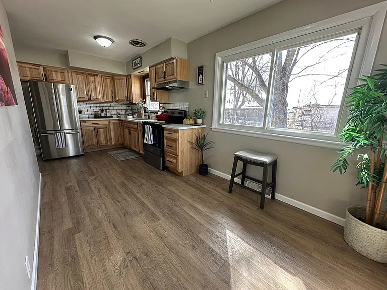 4039 Niles St — Photo 12