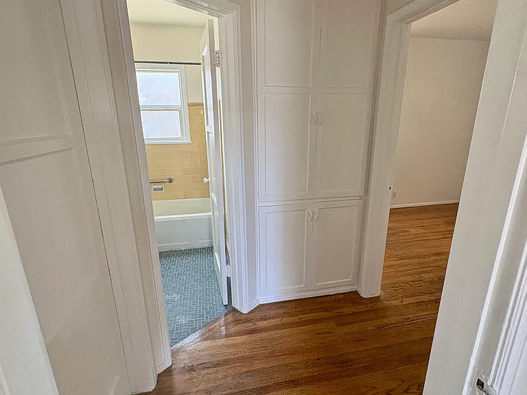 3550 Farmdale Ave #3554 — Photo 9