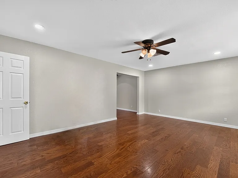 3002 Tanglebriar Dr — Photo 6