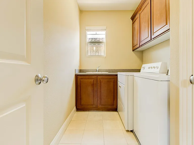 49200 Tulip Ter — Photo 18