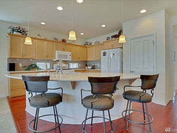 5th image of 14017 188th Avenue Ct E
