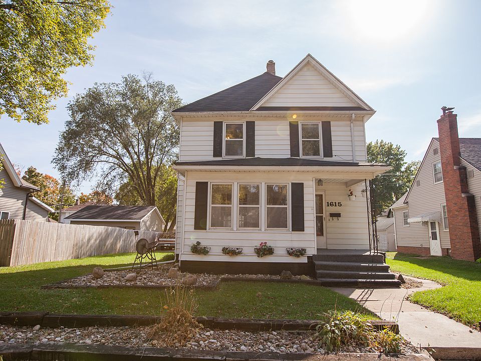 1615 W 3rd Street, Waterloo