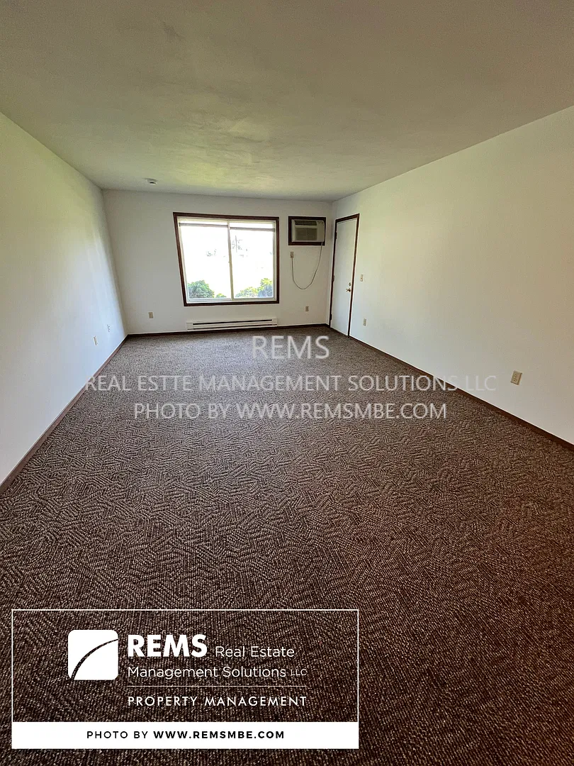 564 East Slifer Street — Photo 1
