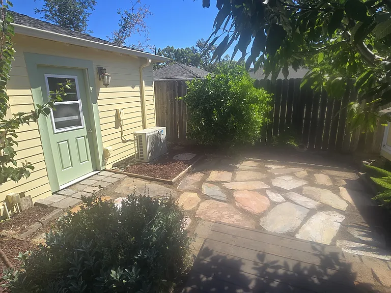 2270 Shibley Ave — Photo 16