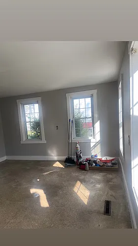 1042 Douglas Ave Photo 1