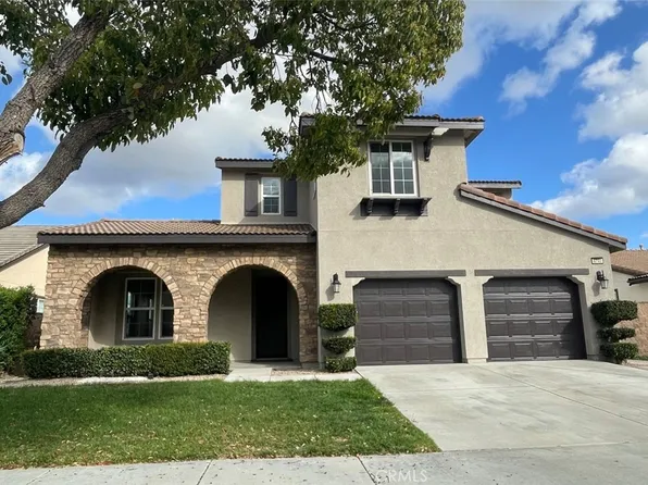 6740 Black Forest Dr, Corona, CA 92880