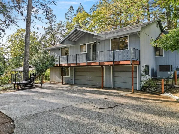 15902 Carrie Dr, Grass Valley, CA 95949