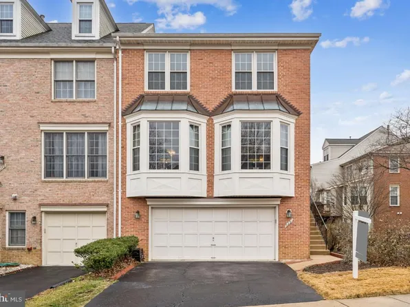 6251 Windham Hill Run, Alexandria, VA 22315