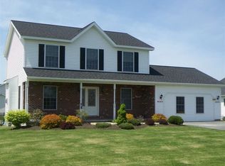 55 Dormie Ave, Mechanicville, NY 12118