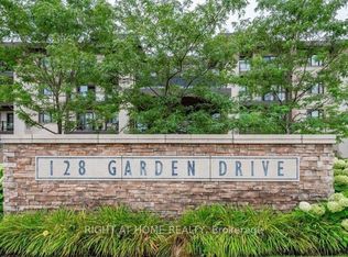 128 Garden Dr #419, Oakville, ON L6K 0H7