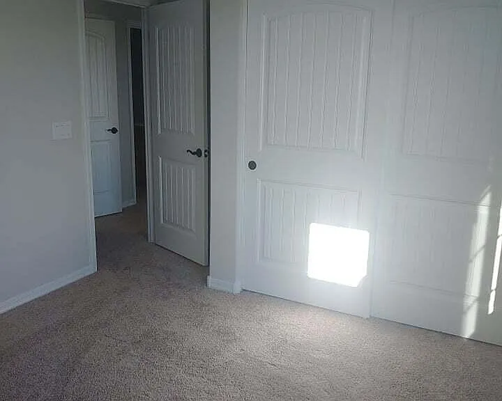8746 W Solano Dr — Photo 5